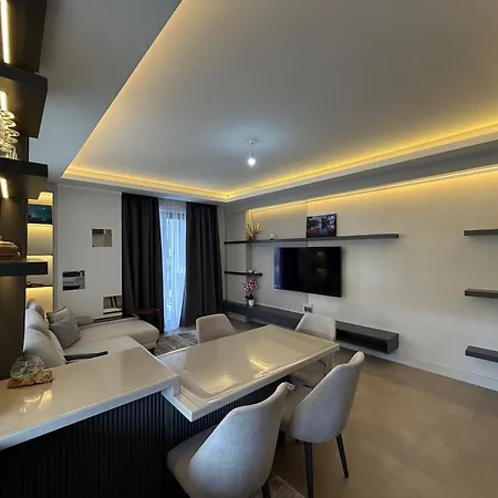 Yenissey Comfortable 2-bedroom In Mahmutlar Near Sea 아파트 *