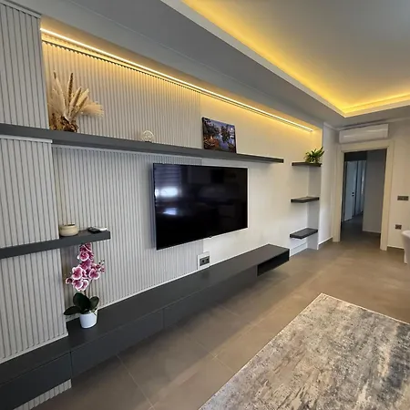 아파트 Yenissey Comfortable 2-bedroom In Mahmutlar Near Sea 알란야
